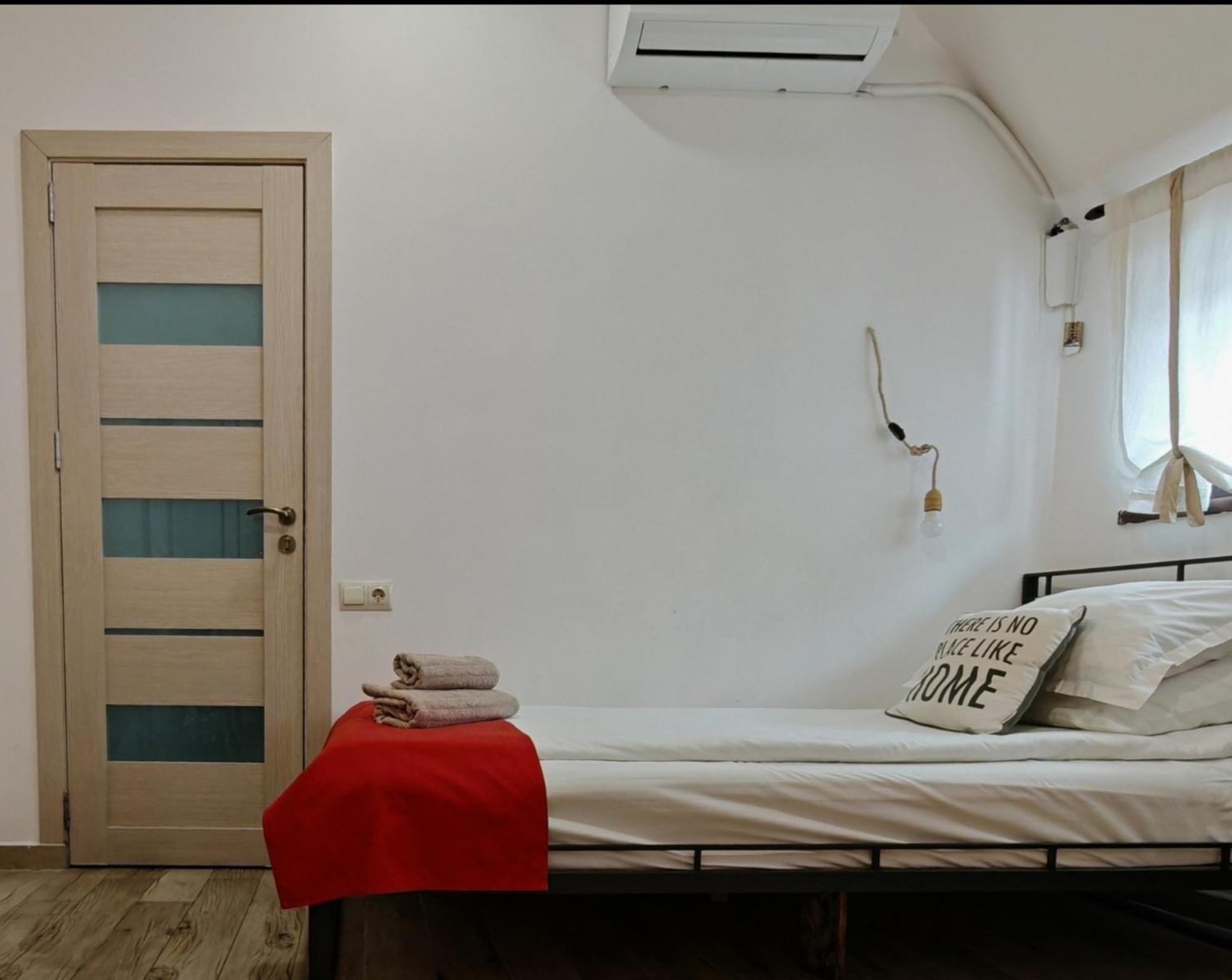 Blur Inn Gallery Ереван Экстерьер фото